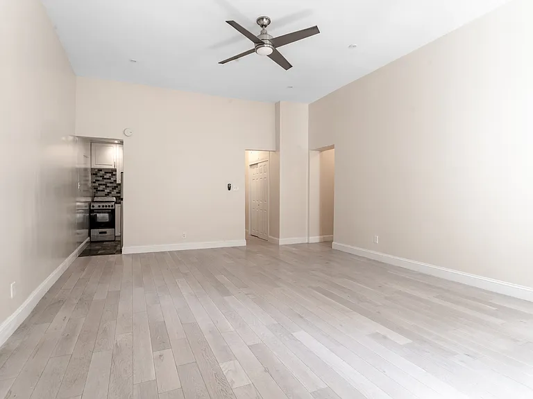 216 W 78th St #3C — Photo 5
