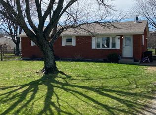 994 Macedonia Rd, Blanchester, OH 45107