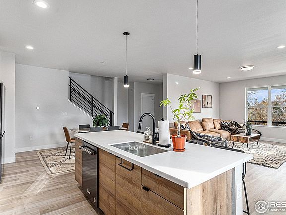 3rd image of 3580 W 62nd Pl