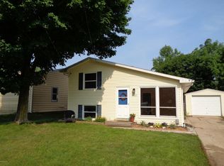 5837 Stratford Dr, Portage, MI 49024