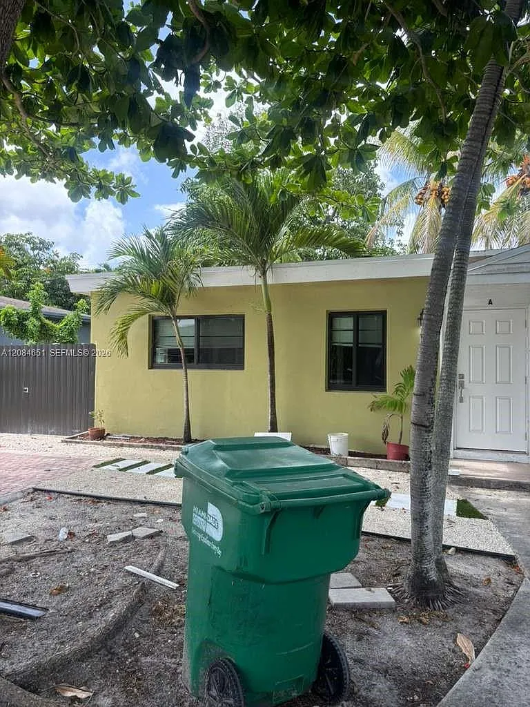 Lawndale 4th Addn — Photo 1