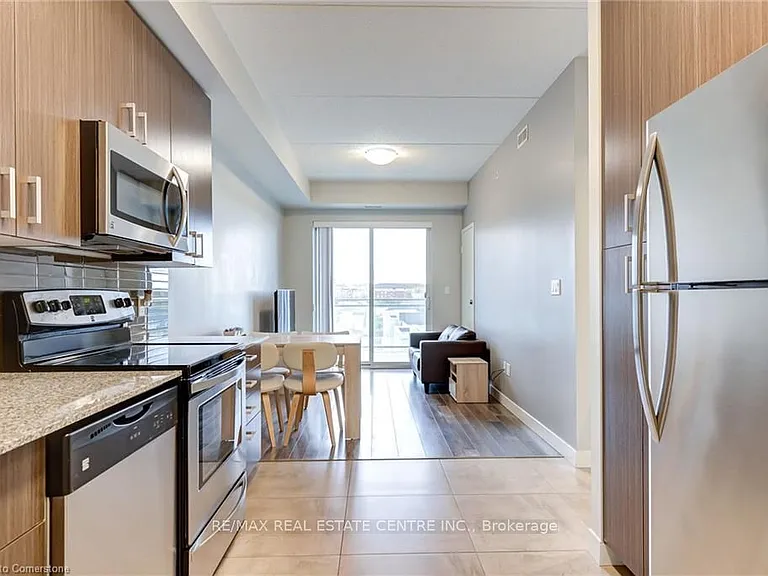 62 Balsam St #B506 — Photo 17