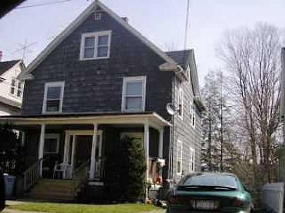2nd image of 168 Thayer St