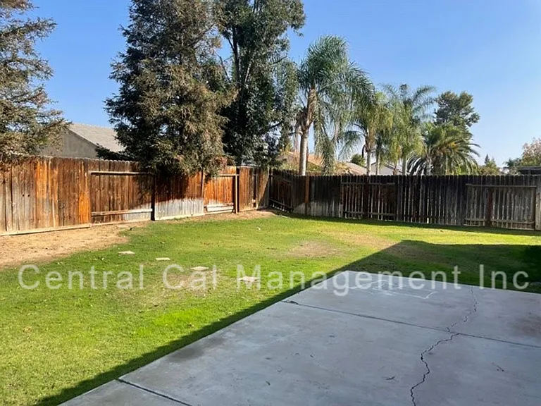 11902 Cedar Bluff Ave — Photo 22
