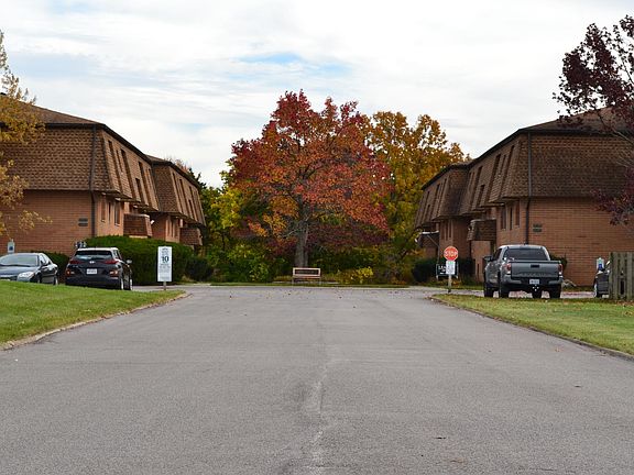 2nd image of 15297 Baldwin Ct #101