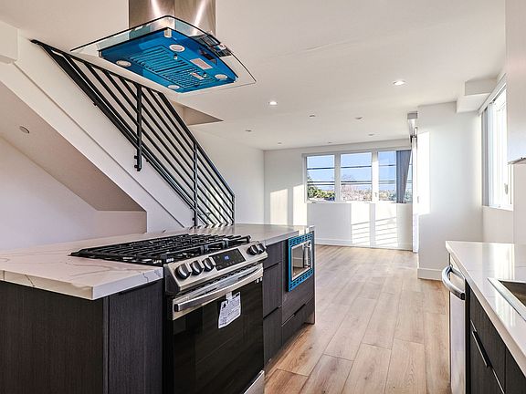 5th image of 1700 S Redondo Blvd #1/2