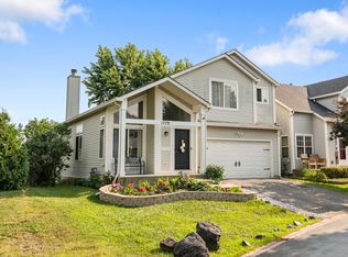 1779 Hickory Park Ln, Aurora, IL 60504