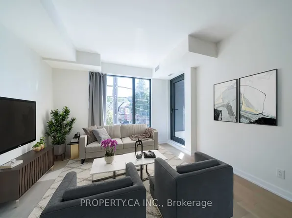 430 Roncesvalles Ave #205, Toronto, ON M6R 2N2