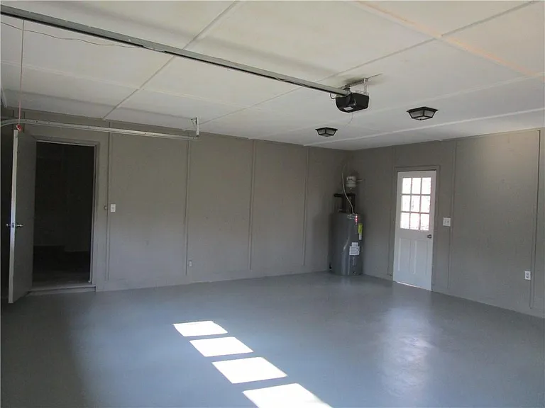 3730 Newport Dr — Photo 50