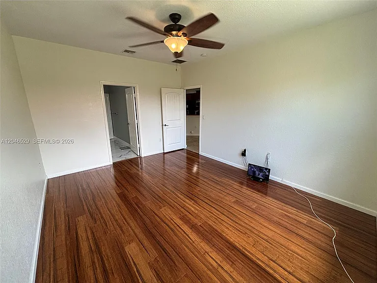 3431 NE 1st St — Photo 13