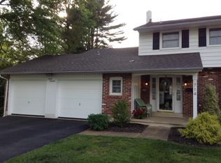 714 Fiske Ln, Newark, DE 19711