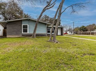 1002 Sumner Dr, San Antonio, TX 78218