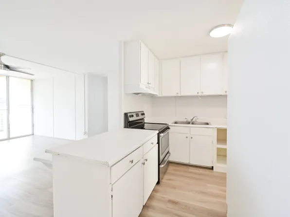 95-2043 Waikalani Pl APT A403, Mililani, HI 96789