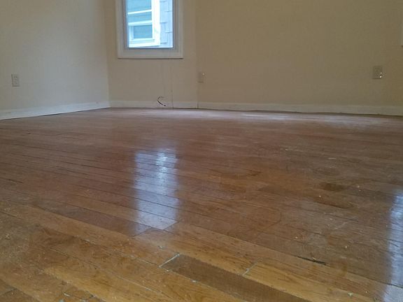 5th image of 226 S Burnett St #1