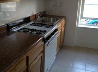 9102 111th St APT 1D, Richmond Hill, NY 11418