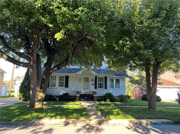 216 S Jefferson St, Galion, OH 44833
