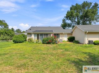 287 Oradell Dr, Monroe Township, NJ 08831
