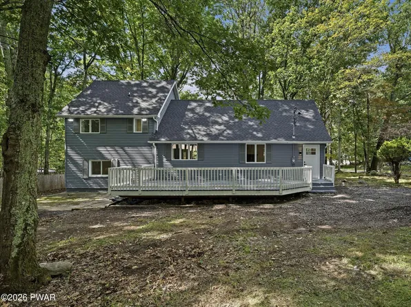 348 Carnation Rd, East Stroudsburg, PA 18302