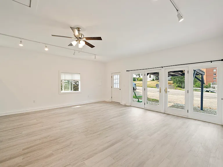 15 Rockland House Rd #A — Photo 2