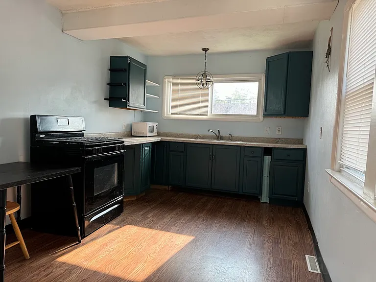3426 W 132nd St — Photo 10