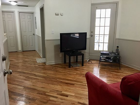 3rd image of 2416 W Bryn Mawr Ave APT 1N
