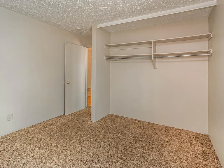 Brentwood Apartments: Three Bedroom Apartment