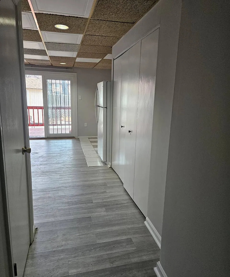 1 bed, 1328 sqft, $1,400 — Photo 3