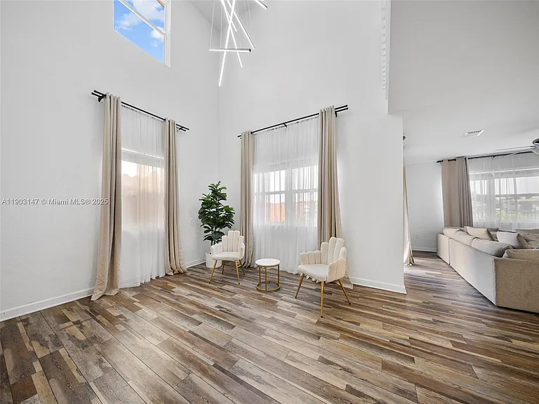 1411 SE 26th Rd — Photo 21