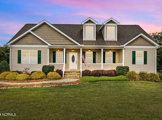 2302 Goldston Carbonton Rd, Goldston, NC 27252