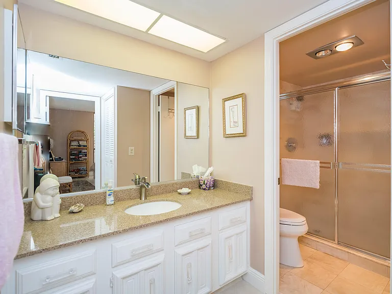 5188 Woodland Lakes Dr #335 — Photo 18