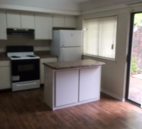 3rd image of 6621 Poplar Woods Cir S APT 1