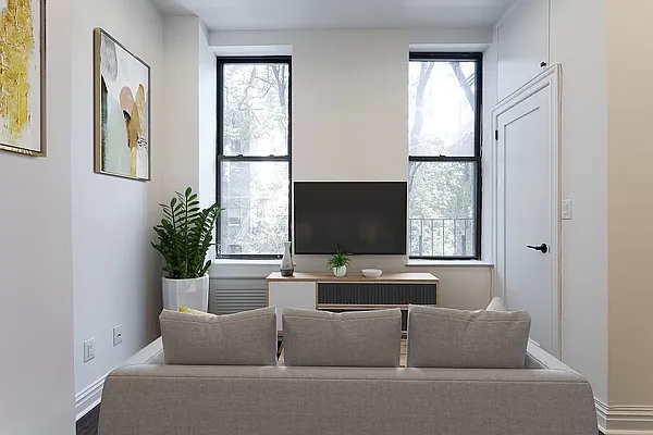 Rented by Platinum Properties | media 17