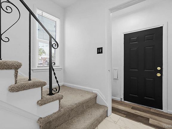 4th image of 18715 Kentucky St
