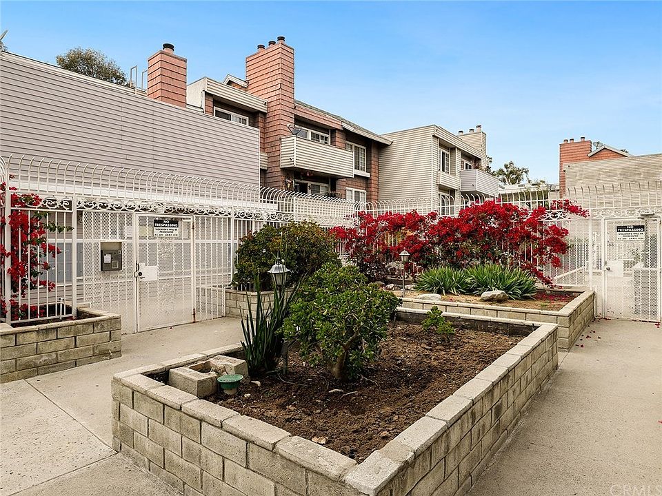 1st image of 20235 Keswick St Unit 318