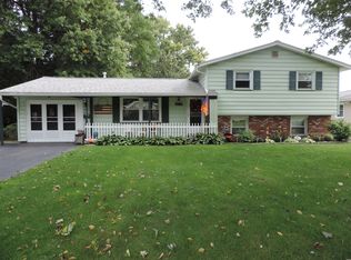 162 Mount Ridge Cir, Rochester, NY 14616