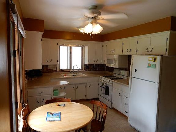 5th image of 1620 Bush Ave