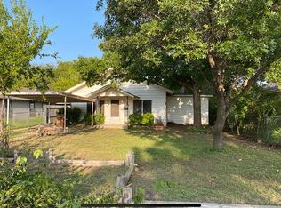 825 Texas St, Graham, TX 76450