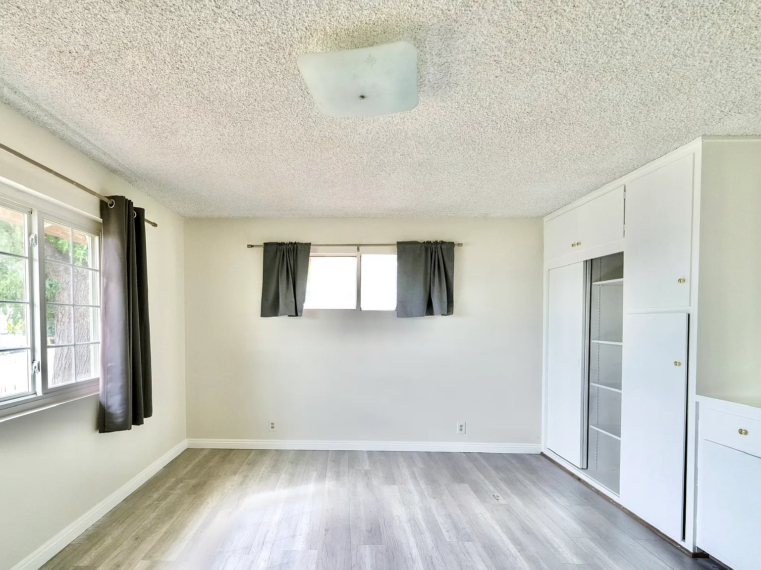 Casa Grande Ave, Montebello — Photo 4