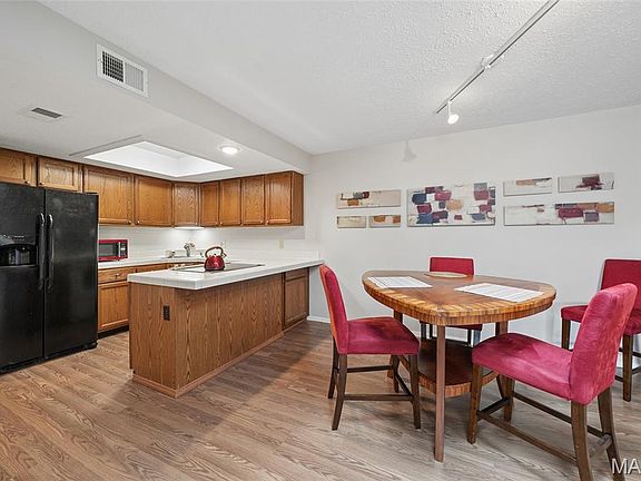 5th image of 1436 Heritage Lndg APT 310