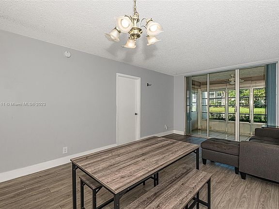 3rd image of 9235 Lagoon Pl APT 110