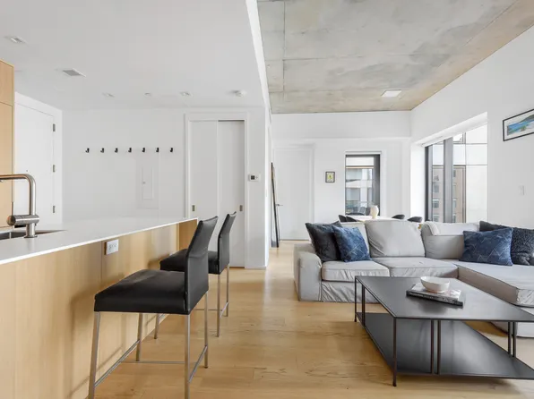 98 Front Street image 1 of 12