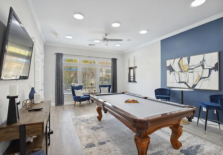 61Ninety West — Photo 16