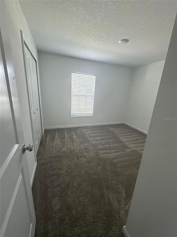 3 bed, 2.0 bath, 1555 sqft, $2,400 — Photo 3