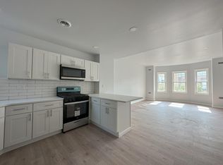762 S 4th St #3, Philadelphia, PA 19147