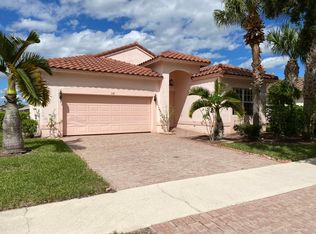 318 NW Springview Loop, Port Saint Lucie, FL 34986