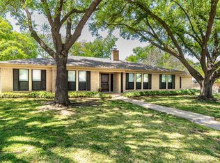 4204 Winding Way, Benbrook, TX 76126