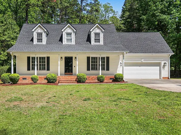 5586 Farmington Dr, Oxford, NC 27565