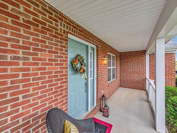 2nd image of 6159 Loganberry Ct