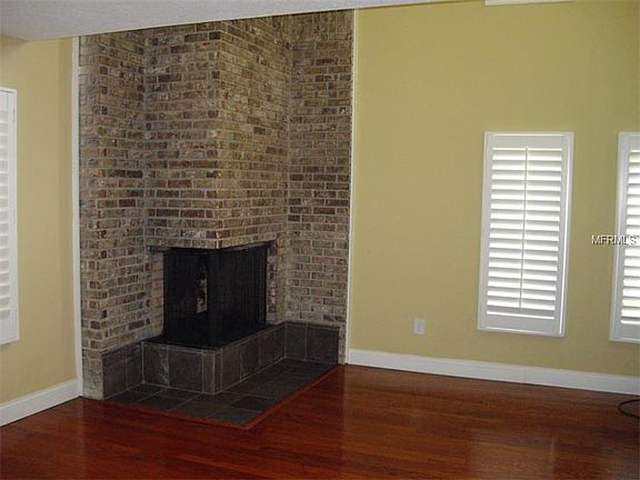 2nd image of 536 W Par St #536