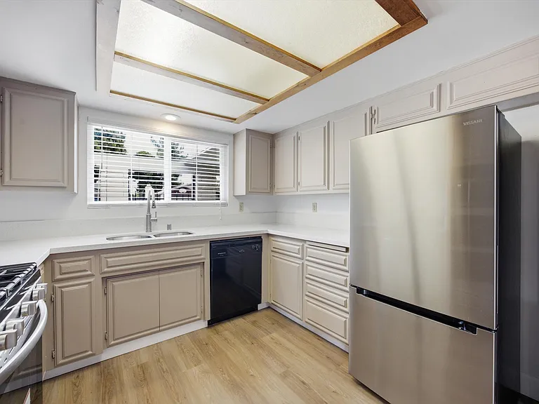 4709 Pinecastle Ave — Photo 10
